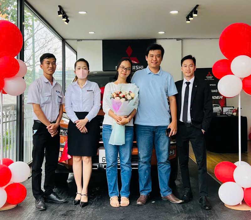Hình ảnh hoạt động tư vấn xe tại Cà Mau